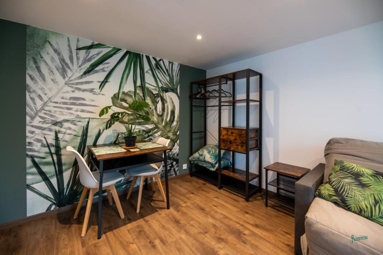Naturel : Studio calme et agréable Les Bordes Extérieur photo