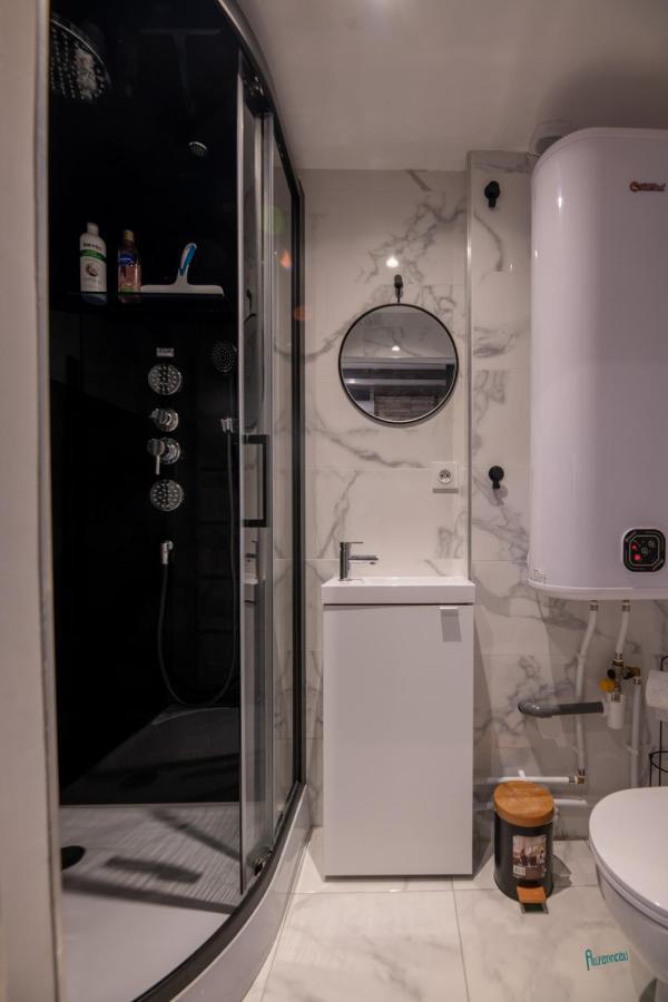Naturel : Studio calme et agréable Les Bordes Extérieur photo